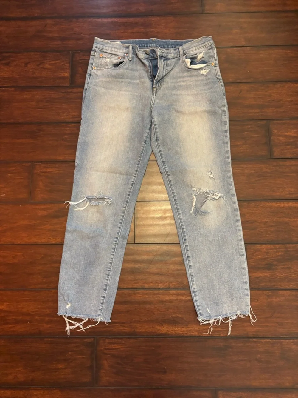 GAP Girlfriend Jeans Mid Rise Distressed Size 31/12L - Picture 2 of 11